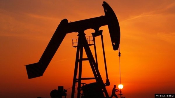 部分船舶通过伊朗“管控系统”通行霍尔木兹海峡