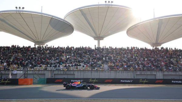 日本国家旅游局：3月中国赴日游客人数同比下降超五成