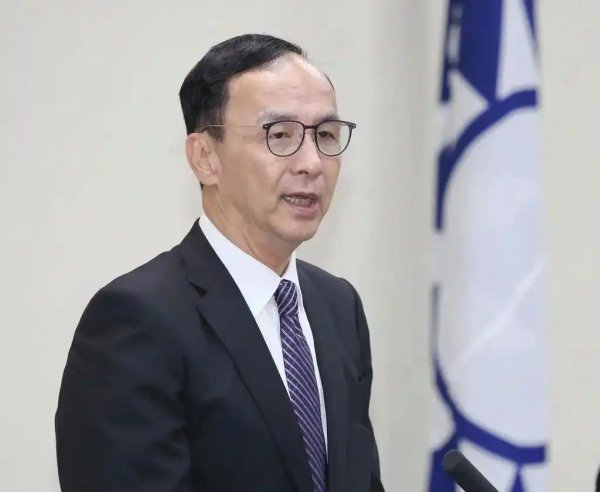 办青年营是否与国民党中央区隔？朱立伦：有需要会拜托郑丽文协助