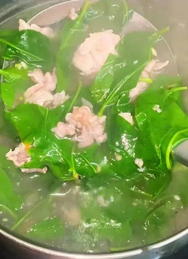 肝火旺盛人烦躁? 建议多吃这4种“降火菜”, 清肝润燥, 心情舒畅
